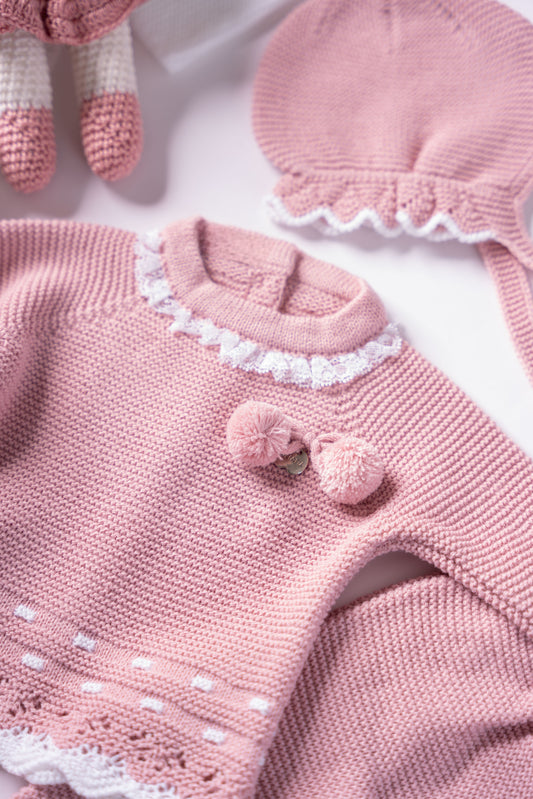 Lace with pompoms Newborn Three Piece Outfit